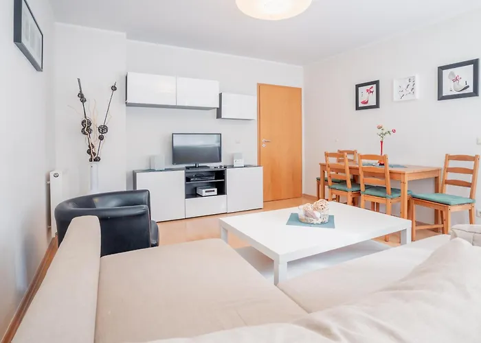 City Park Apartments - #11-12 - Apartments Mit Ambiente Am Park